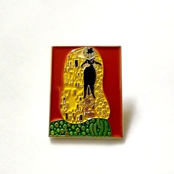 🧁 3/$30 The Kiss With A Black Cat Enamel Pin NEW - Picture 1 of 4